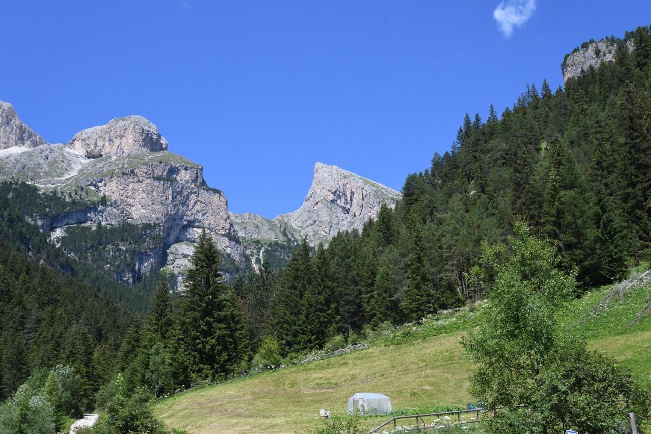 La Picola Cesa De Sen Nicolo Appartement Mazzin Buitenkant foto