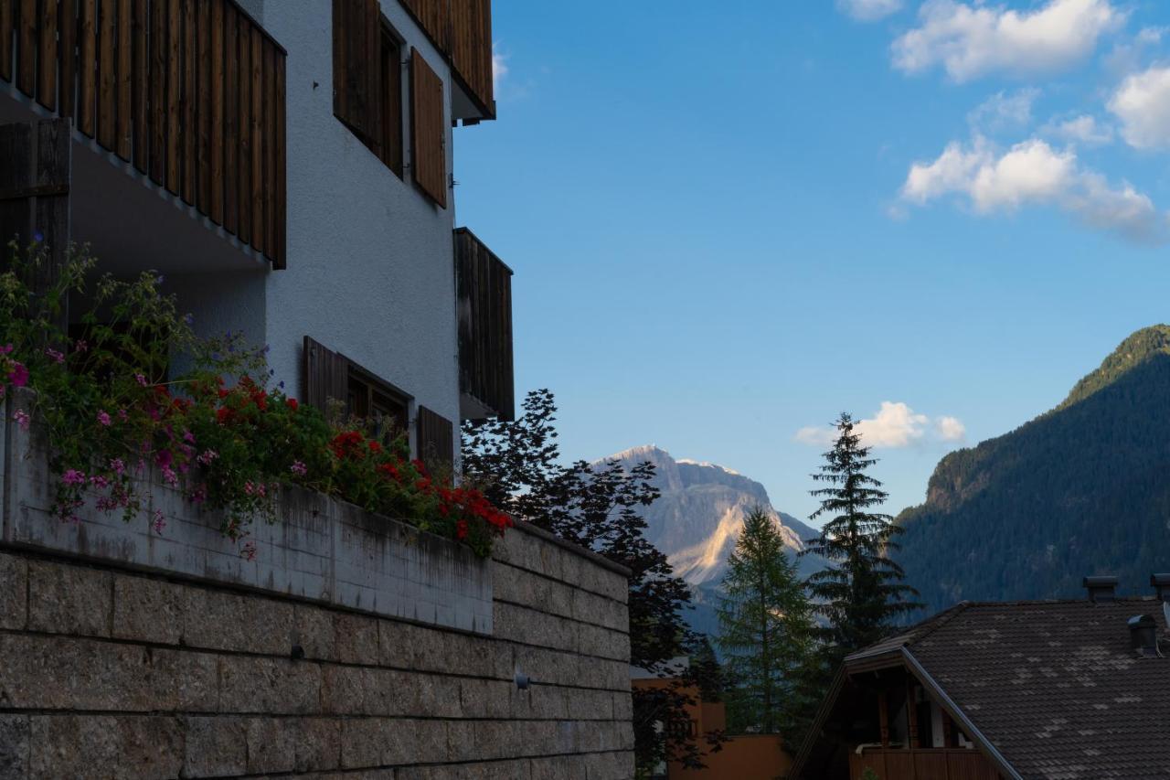 La Picola Cesa De Sen Nicolo Appartement Mazzin Buitenkant foto