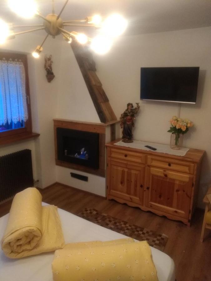 La Picola Cesa De Sen Nicolo Appartement Mazzin Buitenkant foto